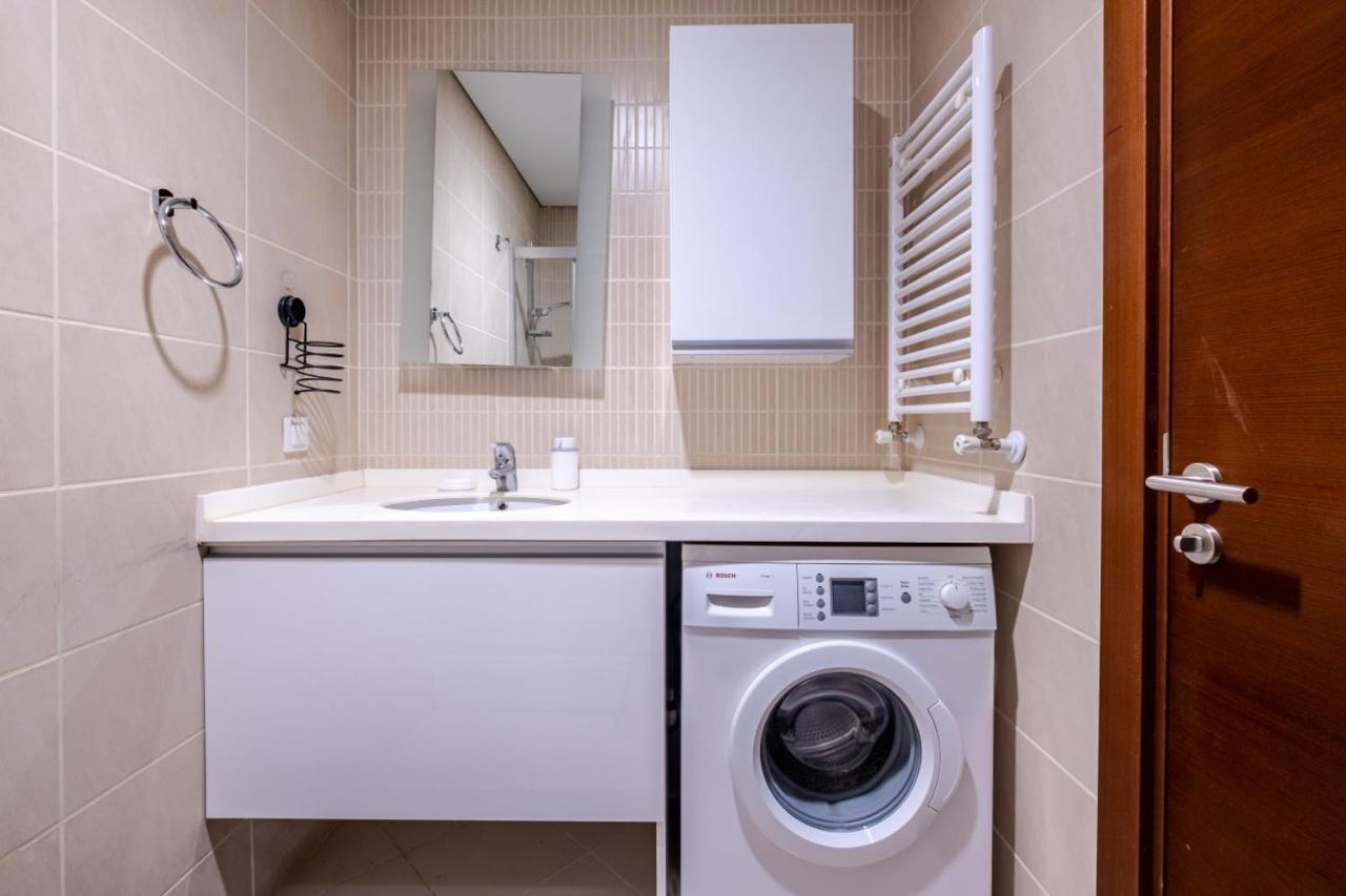 Charming Flat With City View In Atasehir Istanbul Eksteriør bilde