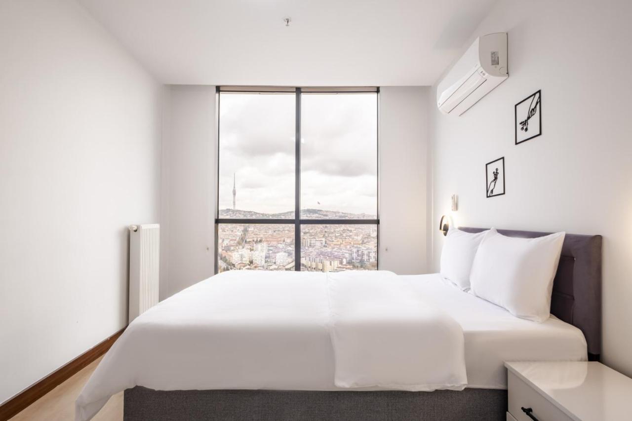 Charming Flat With City View In Atasehir Istanbul Eksteriør bilde